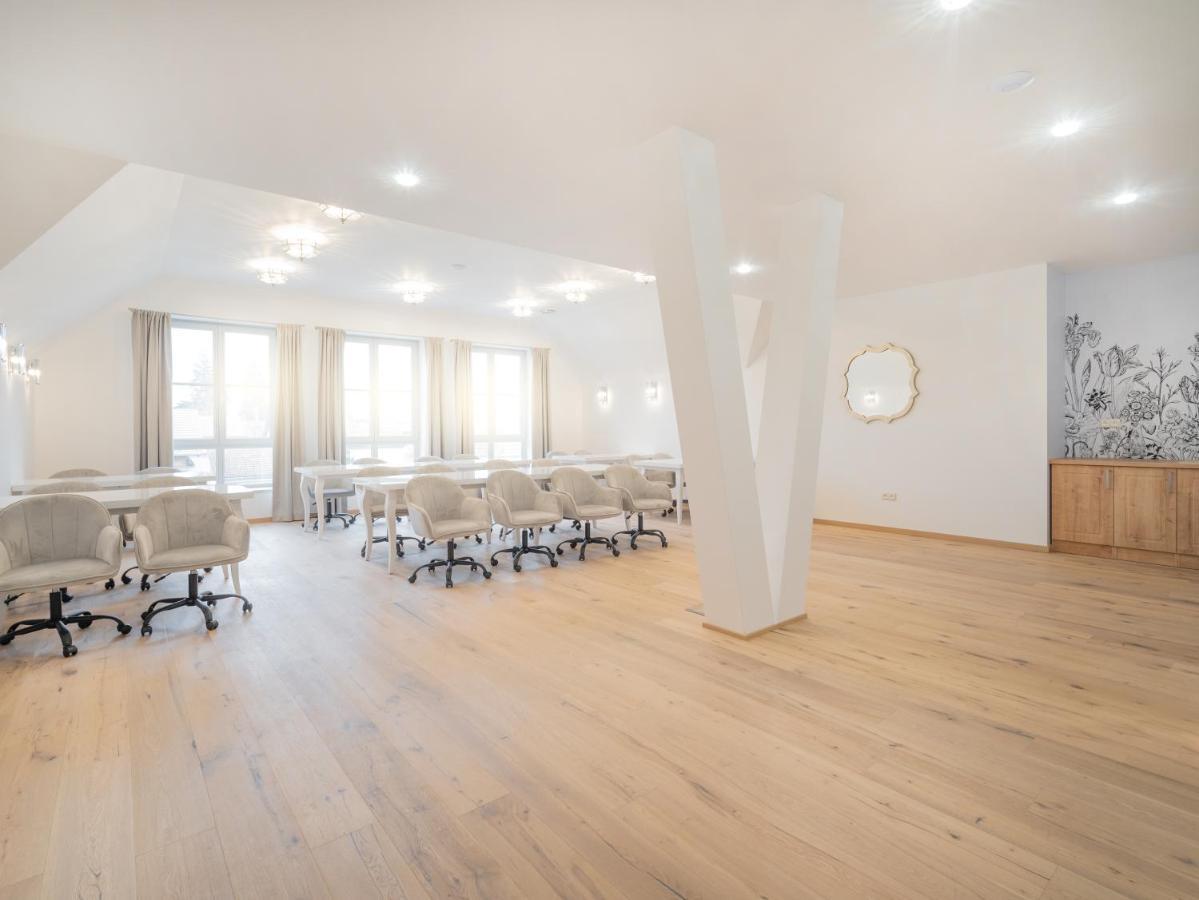 Arkady Hof Hotel Ступава Экстерьер фото